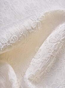 Manfinity Hypemode 男式花卉多臂短袖单排扣休闲口袋衬衫 - 杏色 - 查看 2