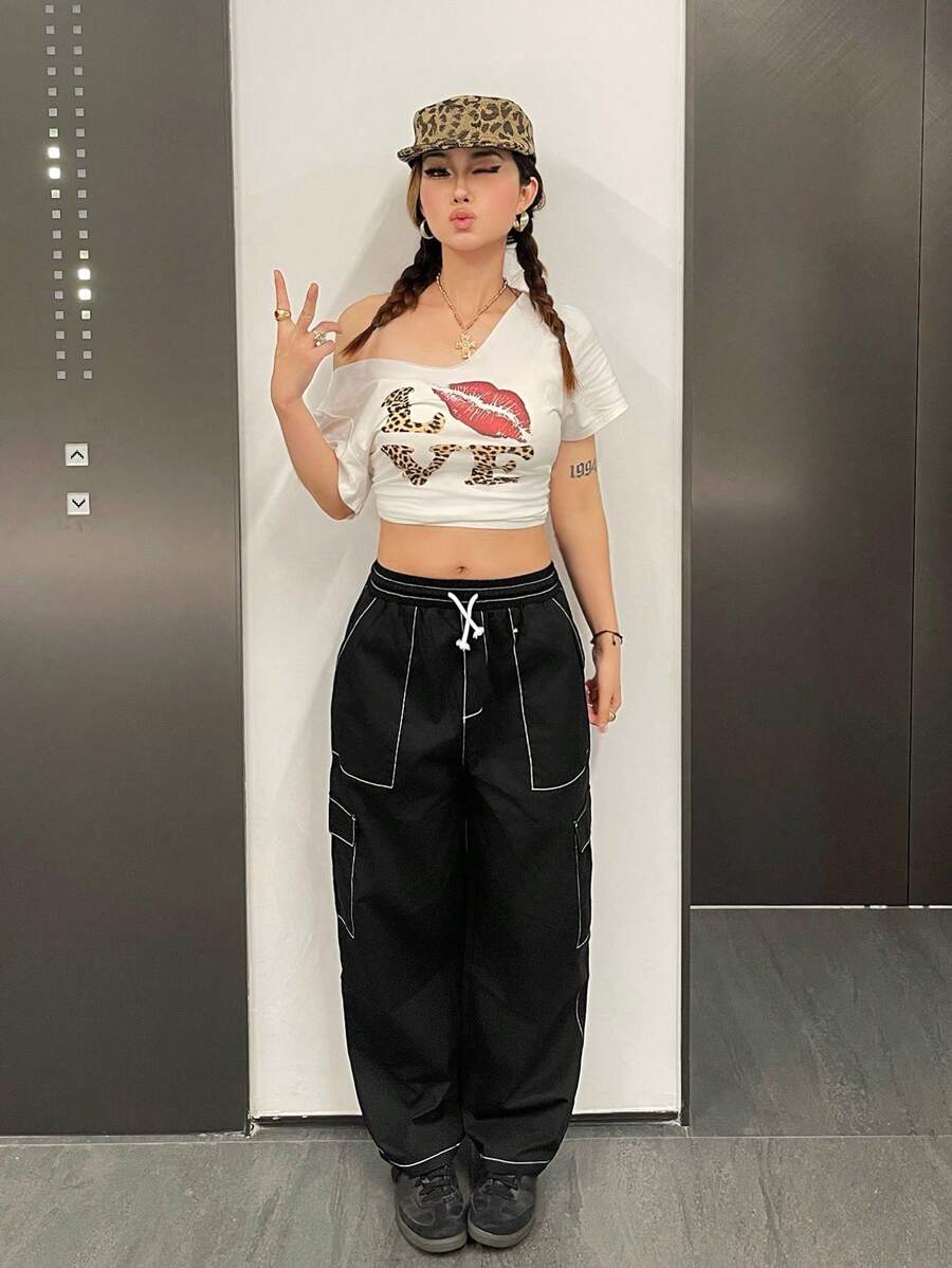 SHEIN Pantalones de carga de adolescentes con decoración de rayas de contraste, cómodos, de tiro medio y estilo minimalista casual suelto - Negro - Ver 1