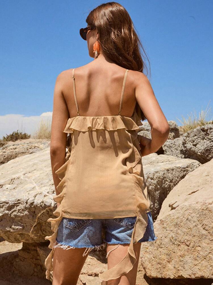 SHEIN Maija Top d'été décontracté pour femmes, kaki, à bretelles fines, dos nu, avec volants multicouches. Design mode moderne, convient pour toutes les saisons, confortable et polyvalent pour tous les jours.