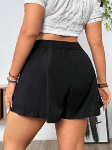 Vionelle Plus Size Women's Solid Color Loose Pleated Casual Shorts - Black - View 2