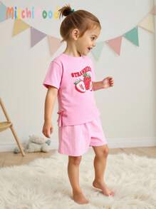 Bộ quần áo bé gái tay ngắn họa tiết dâu tây, nơ trang trí, thoải mái, ngọt ngào, thời trang, thích hợp mặc mùa hè. Bộ đồ trẻ em họa tiết dâu tây, quần áo trẻ em in hình dâu tây, quần short kẻ sọc hồng, quần áo mùa hè cho bé gái. - Hồng - Xem 3