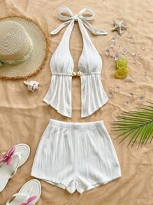 Conjunto de vacaciones para mujer Soleia - Top corto sin espalda con volantes, escote en V, decoración metálica y tela blanca con textura ondulada, y pantalones cortos ajustados, para vacaciones, citas, té de la tarde, fiestas, playa, cruceros, resorts de isla, viajes por carretera, festivales de música, estilo bohemio - Blanco - Ver 5