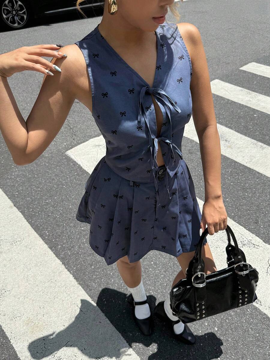 SHEIN Casual & Comfortable Butterfly Decor Top And Mini Skirt 2Pcs Set For Teen Girls