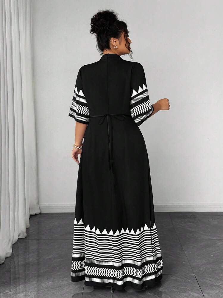 SHEIN Elenzya Vestido de talla grande con estampado y cordones, 2 en 1 - Negro - Añade 2