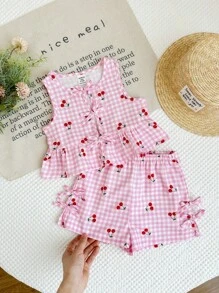 SHEIN LMoss Kids LMoss 女婴两件套 女婴格子圆领无袖上衣和短裤套装 樱桃图案婴儿服 樱桃图案女婴服 粉色格子樱桃图案婴儿服两件套 女婴樱桃图案婴儿服 女婴夏季服 樱桃印花婴儿服 粉色格子婴儿套装 女婴两件套 - 粉色 - 查看 1