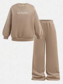 SHEIN Conjunto informal de niña preadolescente con sudadera holgada de manga larga con cuello redondo y pantalón de pierna ancha recta a juego, con bordado gráfico de Los Ángeles, cómodo conjunto de punto, conjunto de chándal, conjunto de sudadera color caqui - Caqui - Ver 6