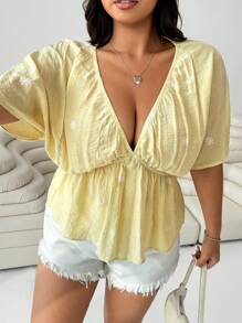SHEIN EZwear Plus Size Women's Sexy V-Neck Daisy Pattern Batwing Sleeve Shirt - Yellow - View 3