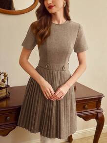 Vintamour 复古优雅女式百褶连衣裙 女式春夏装 女式夏装 毕业礼服 夏装 女式连衣裙 夏季婚礼宾客礼服 女式太阳裙 女式度假装 女式毕业礼服 女式优雅正式礼服 女式复活节礼服 女式优雅优雅连衣裙 女式生日礼服 母亲节蓝色连衣裙 商务休闲女式太阳裙 女式工作服 - 棕色 - 查看 6