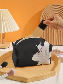 ROMWE Kawaii Black Background White Lily Flower Pattern Octagonal Velvet Cosmetic Bag - Multicolor - View 3