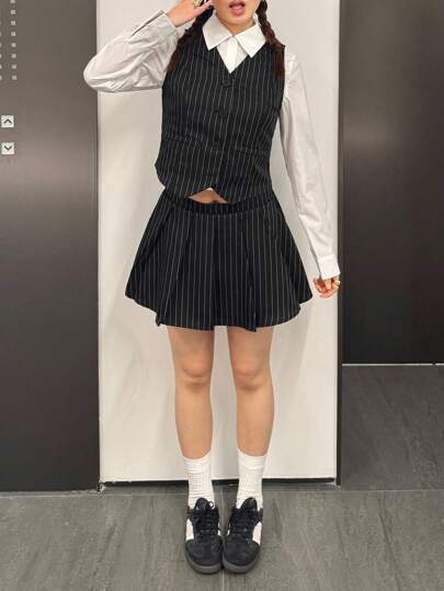 SHEIN Conjunto de 3 piezas para adolescentes compuesto por camisa de manga larga con cuello camisero, chaleco y falda a rayas, de estilo casual minimalista y cómodo