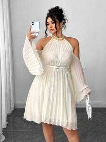 Elenzga 大码优雅露肩褶皱喇叭袖连衣裙