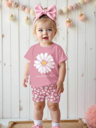 SHEIN 女婴休闲简约圆领短袖T恤和修身短裤套装，适合春夏季