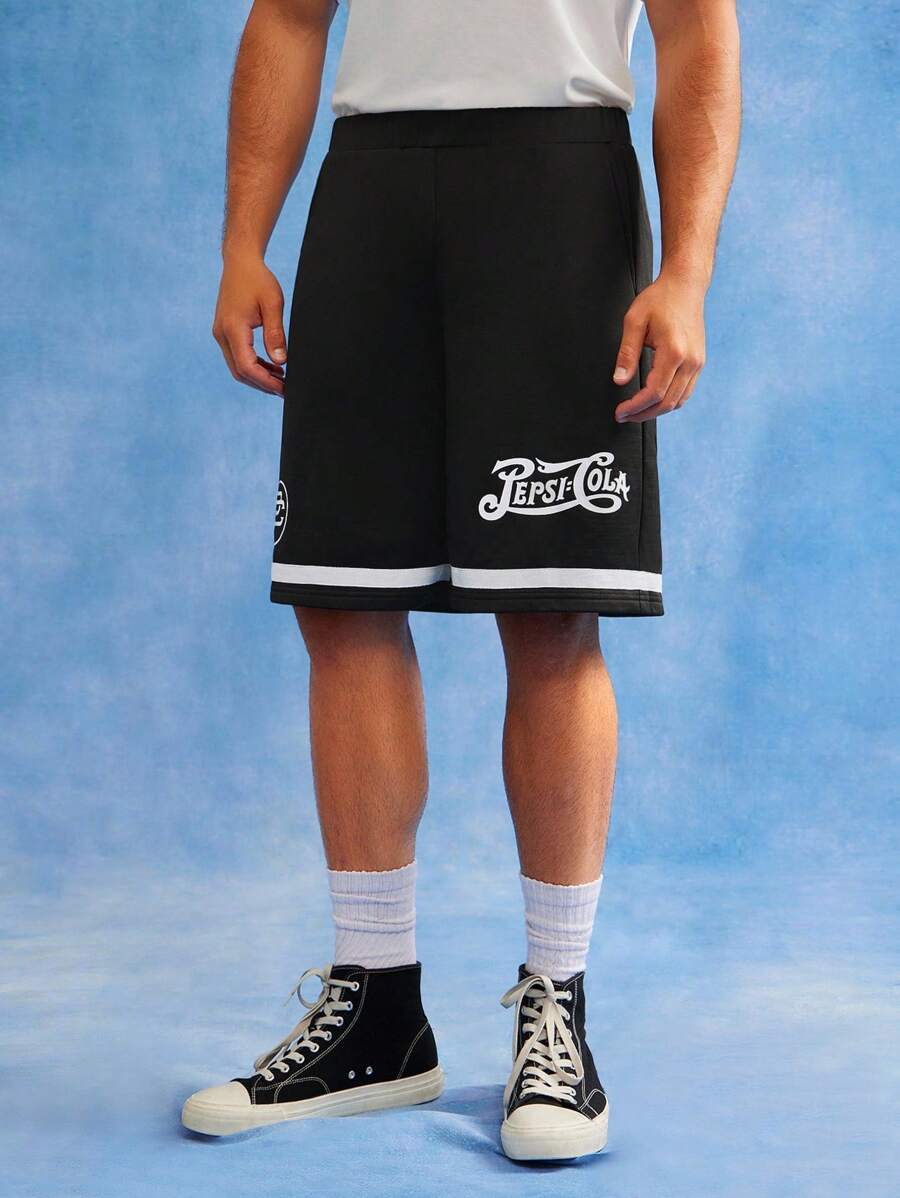 PEPSI X SHEIN 男士休闲字母印花斜口袋短裤，夏季 - 黑色 - 查看 1