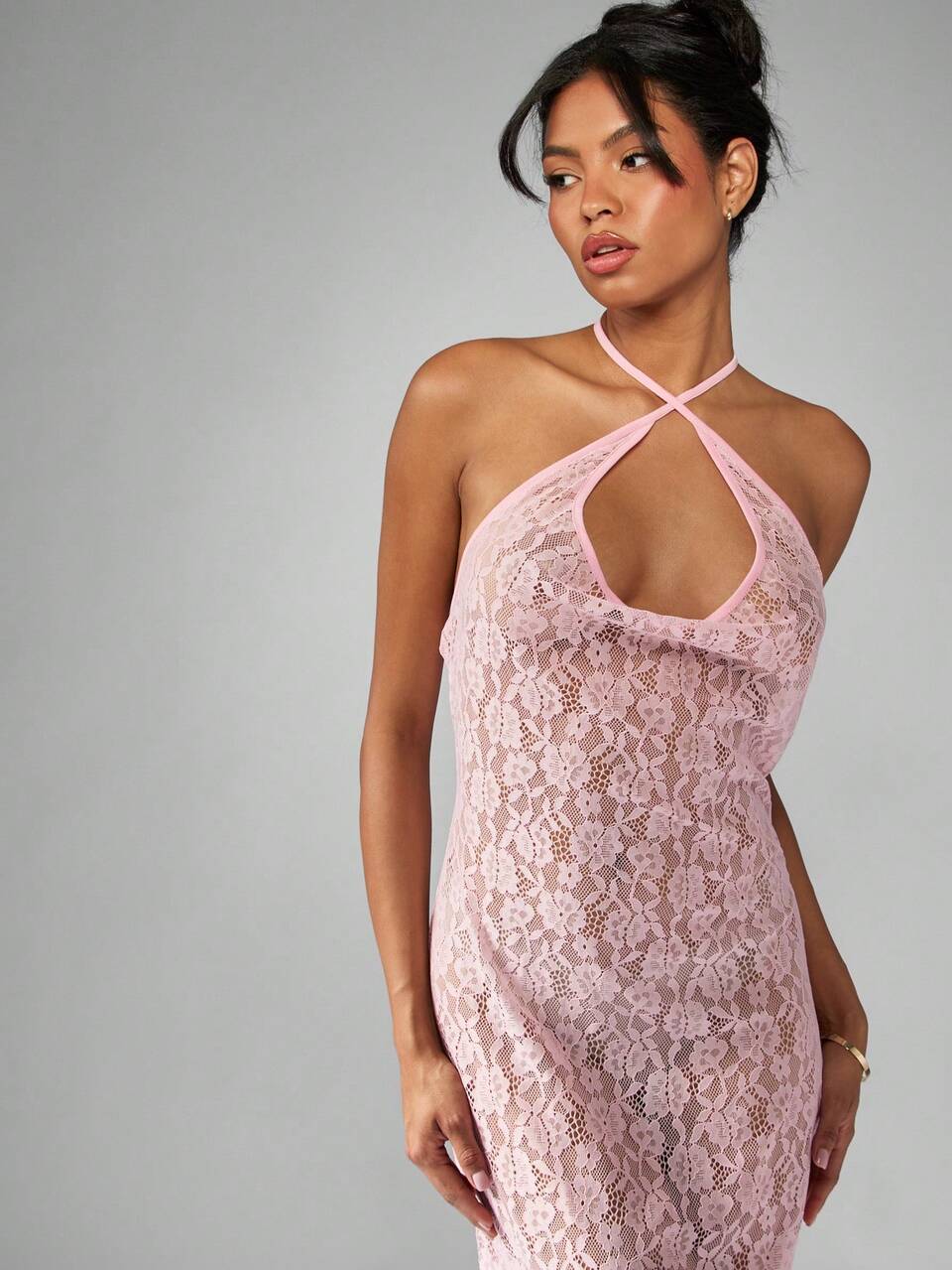 MISSGUIDED 끈이 달린 레이스 홀터 맥시 커버업 드레스