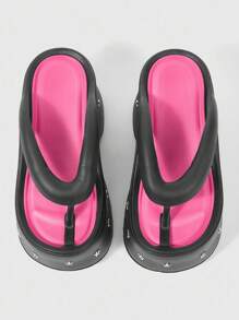 ROMWE Grunge Punk Sandalias góticas de playa con puntera abierta, remaches y estilo punk rock para mujeres, Halloween - Negro - View 4