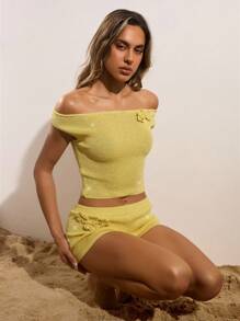 Opulessa Suéter corto elegante de mujer con hombros descubiertos, decoración floral brillante, top amarillo de verano, vacaciones de verano