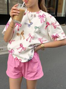 2 件套奶油色可爱蝴蝶印花圆领宽松短袖 T 恤和短裤，适合少女，休闲风格，适合春夏季，返校服装，2000 年代 Y2K 风格