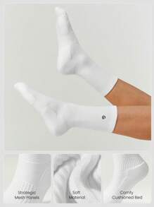 GLOWMODE 3 Pairs Socks Soft Ventilated Mesh With Embroidered Logo Gym Workout Daily - Multicolor - View 2