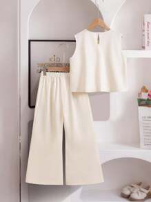 SHEIN Elladie kids 2 件套幼儿女童时尚可爱 3D 蝴蝶结装饰无袖背心和七分裤套装，适合日常穿着、度假和外出，春夏季