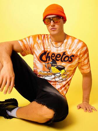 Cheetos X SHEIN Men's Casual Tie-Dye Cartoon Pattern Round Neck Short Sleeve T-Shirt, Summer