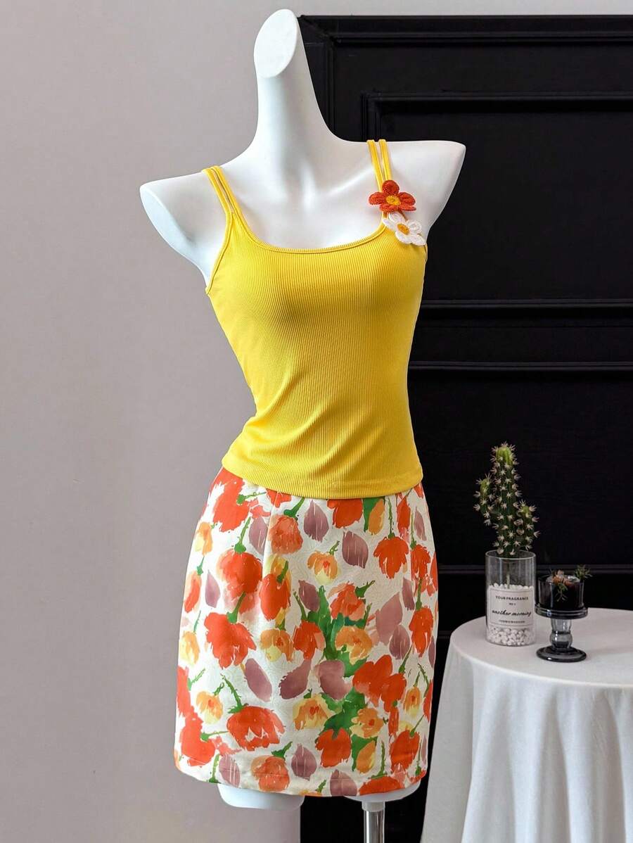 Chiquease 2pcs/Set Vacation Style Floral Decor Camisole Top And Printed Mini Skirt Outfit Clothes For University - Yellow - View 1