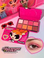 איפור עיניים