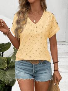 SHEIN LUNE 女士休闲镂空刺绣纽扣蝙蝠袖T恤，夏季 - 黃色 - 查看 3