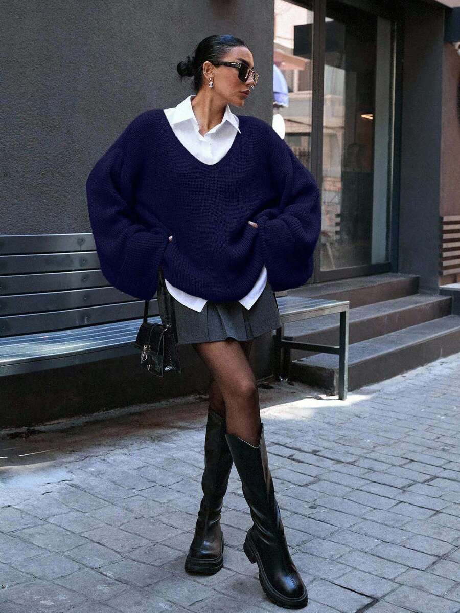 EURMUSE 休闲超大深V领双喇叭袖毛衣 - 藏蓝色 - 查看 1