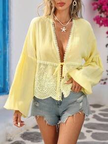 Vivid Eden 女士度假风格纯色 Schiffy 深 V 领前系带灯笼袖衬衫，春夏 - 黃色 - 查看 7