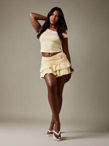 Missguided x Playboy Ruffled Mini Skirt With Logo Design Tiered Summer Festival Beachwear Ruffle Flirty Party Wear Layered Ballet Style - Yellow - View 3