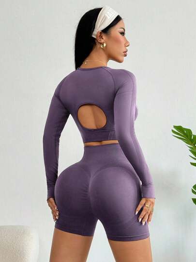 Easithlete 2 件无缝健身瑜伽服健身房服装套装拇指孔镂空上衣短裤健身套装健身女士套装