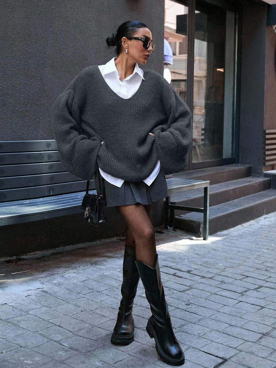 EURMUSE Áo len tay loe cổ chữ V sâu oversize thường ngày - Màu xám đen - Xem 1