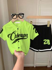 2 件装 小男孩 男孩休闲运动学院街头可爱度假字母图案开衫棒球夹克风格衬衫和短裤套装 适合儿童服装 幼儿男孩服装 返校男孩套装 适合生日派对、晚会、表演、婚礼、洗礼、开幕式 适合日常使用 适合上学 适合旅行 适合运动 适合春夏季节