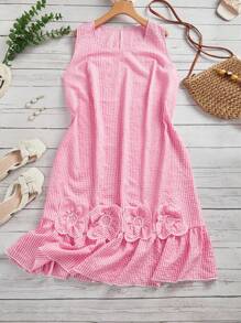 SHEIN CURVE+ 大码格子印花贴花无袖休闲夏季连衣裙女士沙滩装/沙滩裙/沙滩度假装/沙滩必备品/毕业/茶会礼服 - 粉色 - 查看 1