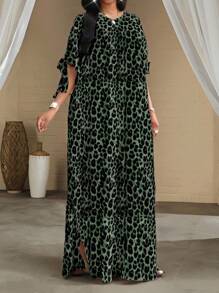 SHEIN Lady 2025 New Holiday Dress Plus Size Leopard Print Short Sleeve Women's Robe Loose Drape Holiday Bridal Shower Dress Beach Women's High Waist Slim Fit Maxi Dress Fall Clothes For Women - Green - View 1
