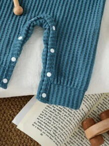 SHEIN 3pcs/Set Baby Boy/Girl Cute Simple Slogan Embroidered Long Sleeve Jumpsuits With Hats,Teal Autumn Matching Family Newborn Suits For 1 Month-2 Years - Multicolor - View 4