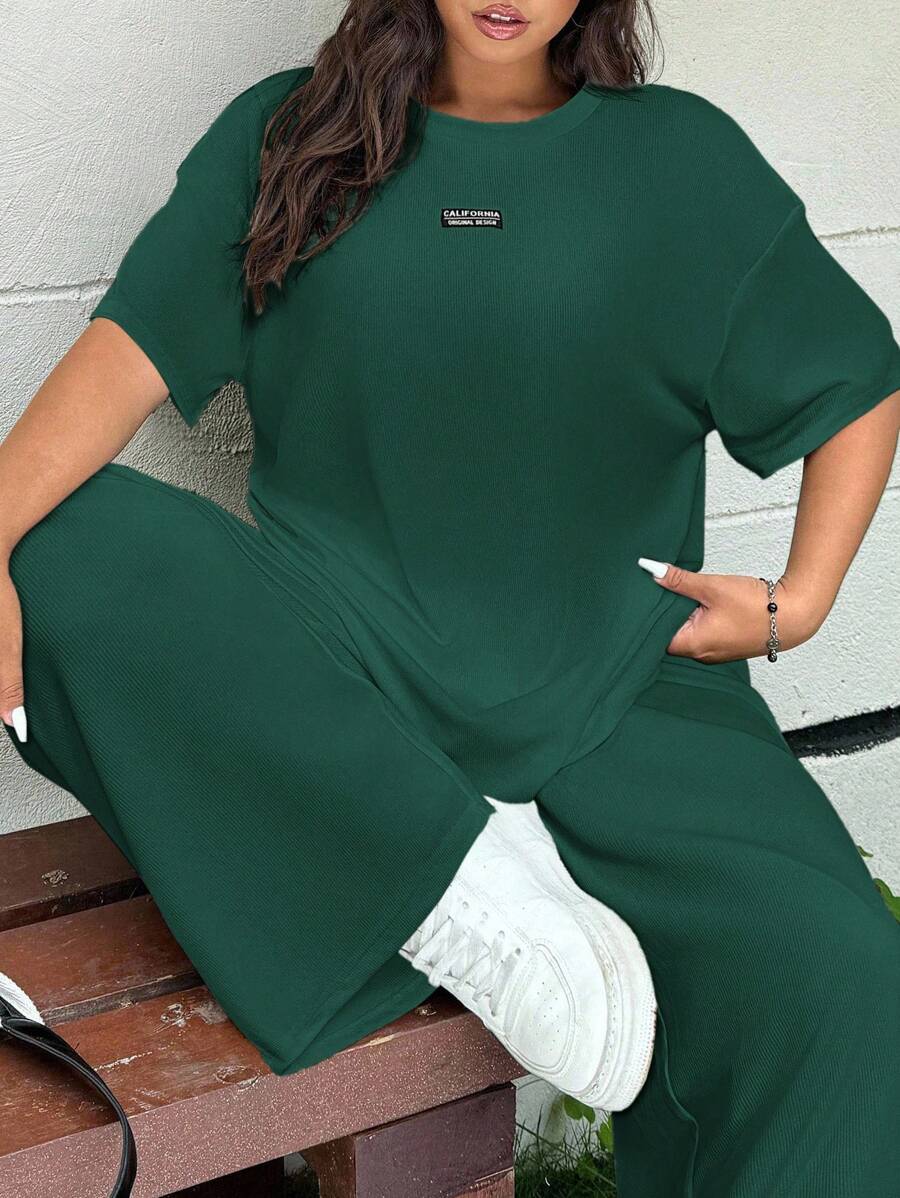 SHEIN EZwear 大码女装春夏休闲字母印花落肩宽松T恤和阔腿裤两件套 - 墨綠色 - 查看 1