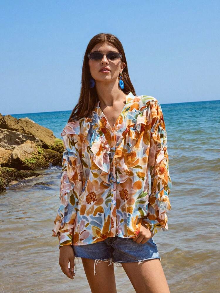 SHEIN Maija 여성용 우아한 플로럴 올오버 프린트 러플 헴 블라우스 귀여운 여름 상의 여성 휴가용 비치 여성 버튼업 셔츠 여성 버튼업 셔츠 여성 가을 외출 상의 여성 휴가 여성 가을 여성 보헤미안 여성 버튼업 셔츠 여성 귀여운 셔츠