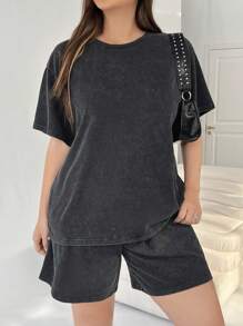 Solflare Plus Size Round Neck Short Sleeve Casual Top And Shorts 2 Pieces Set - Black - View 4