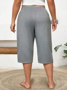 EMERY ROSE Plus Size Women's Solid Color Waist Tie Pocket Casual Capri Pants - Light Grey - View 2