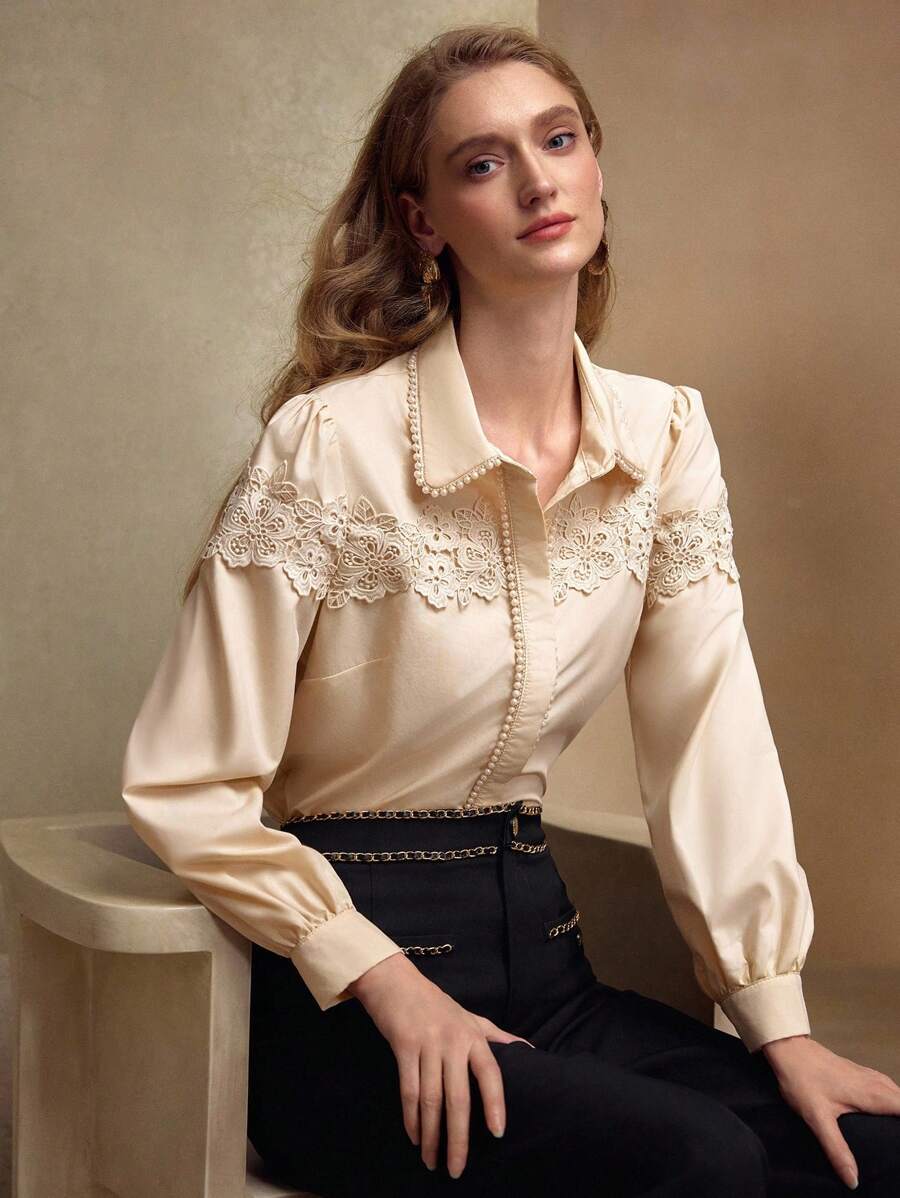 MOTF PREMIUM 撞色凸纹蕾丝优雅办公室长袖衬衫 - 杏色 - 查看 1