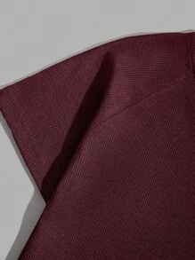 EURMUSE Men Waffle Fabric Raglan Sleeve Patched Regular T-Shirt Set - Burgundy - View 6
