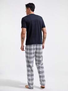 Manfinity Underwear&Sleepwear Basics Men Plaid Patched Pocket PJ Set / Pajama Set