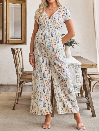 SHEIN 花卉印花 V 领孕妇连体裤，宽松休闲短袖连体衣