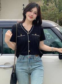 DAZY 女士短袖单排扣 V 领撞色休闲针织上衣夏季 - 黑色 - 查看 6