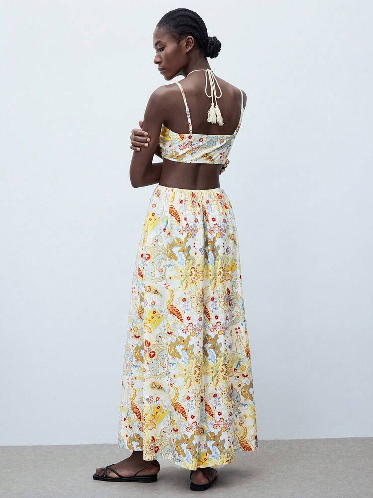 SHEIN Maija Women's Colorful Paisley Print Summer Dress, Versatile Modern Resort Bohemian Casual Fashion Design, Comfortable Fitted Halter Backless Hollow Front Tie Decor Paisley Print Beach Holiday Elegant Style Midi Dress All-Match Summer Clothing For All Seasons, Modern Holiday Fashion Design, Comfortable Beach Beach Clothing, Bohemian Style, Isabi Island Holiday Wear, Summer Dopamine Holiday Wear, Ins Same Style Holiday Style, Exotic Atmosphere, Country Concert, Western Style Clothing