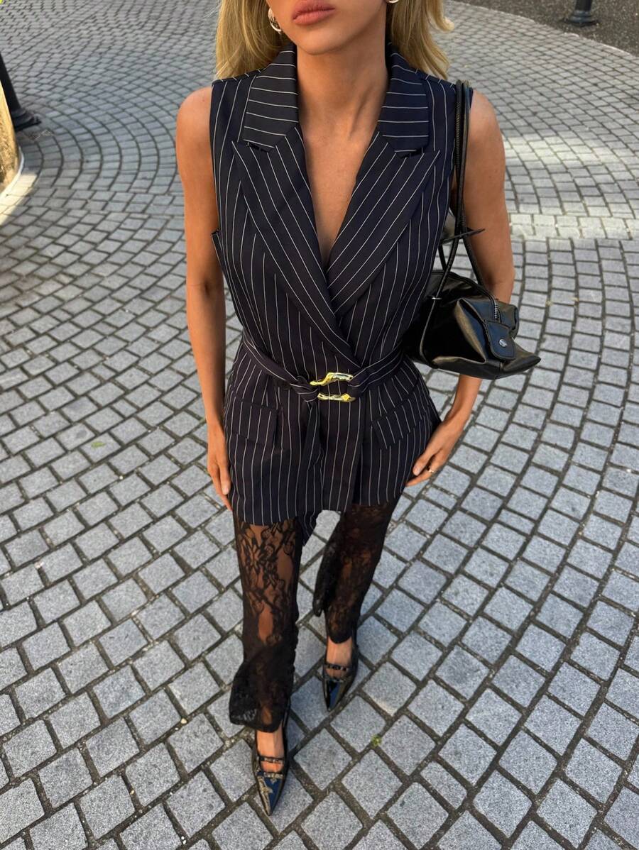 Siren Gaze 女式金属扣装饰无袖修身西装外套 - 藏蓝色 - 查看 1