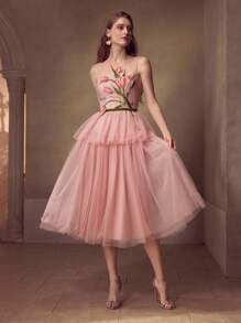 MOTF Soiréza APPLIQUES CONTRAST MESH COCKTAIL DRESS - Pink - View 1