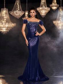 Glamrae 优雅奢华蓝色手工渐变水钻 3D 花朵装饰露肩船领紧身荷叶边美人鱼长裙，女式正式晚礼服 - 藍色 - 查看 7