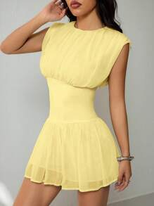 SHEIN PETITE Vestido mini de moda con cintura fruncida de unicolor para mujer - Amarillo - Ver 5